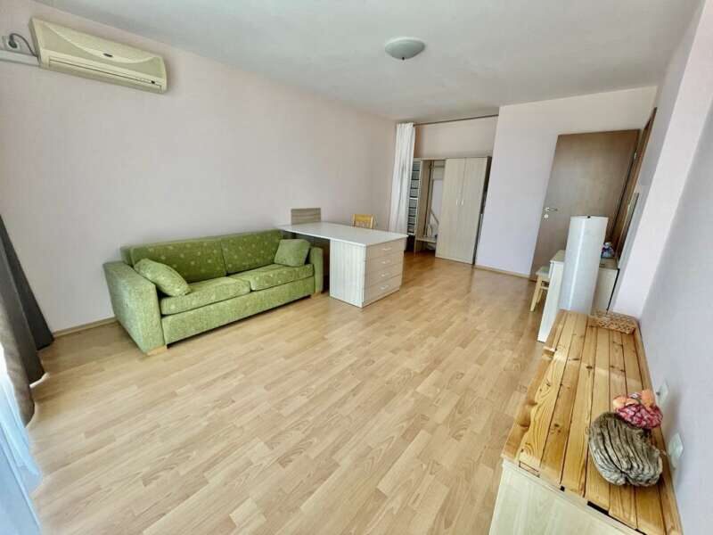 Apartament w pierwszej linii 1+1 76m2    BRW-12