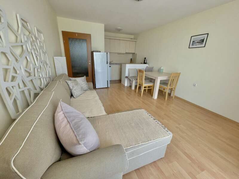 Apartament w pierwszej linii 1+1 76m2    BRW-12