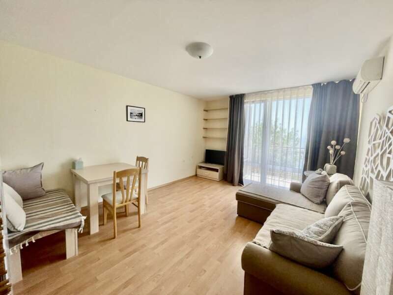 Apartament w pierwszej linii 1+1 76m2    BRW-12