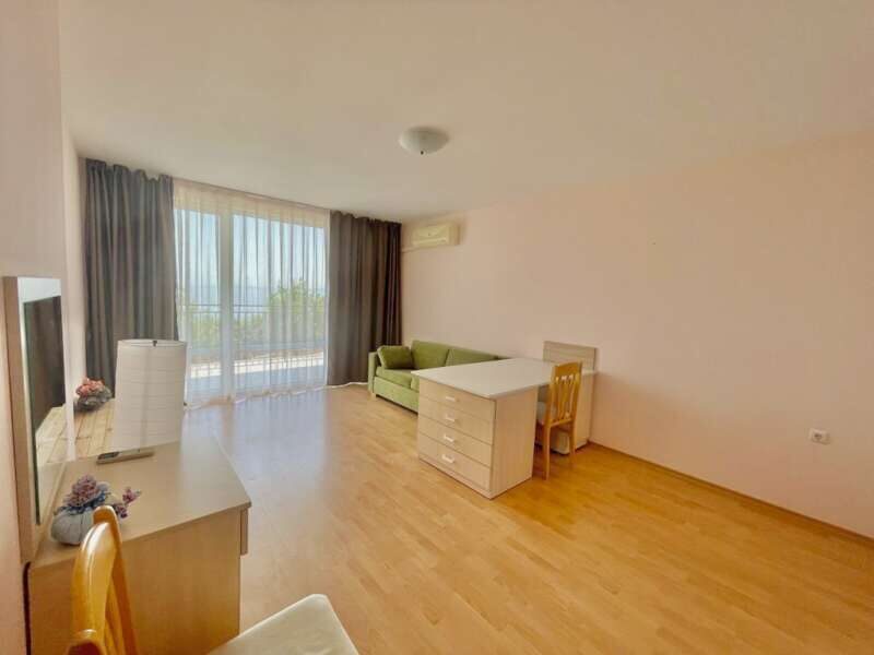 Apartament w pierwszej linii 1+1 76m2    BRW-12