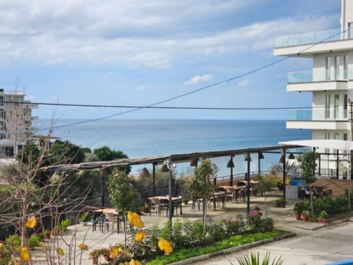 Flip nieruchomości czy wynajem? Co bardziej się opłaca w Albanii?