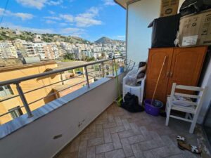 Apartament 2+2 Centrum Sarandy Nr.Ref.RW048