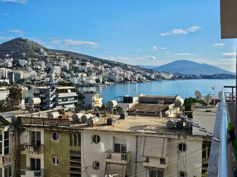 Apartament 2+2 Centrum Sarandy Nr.Ref.RW048