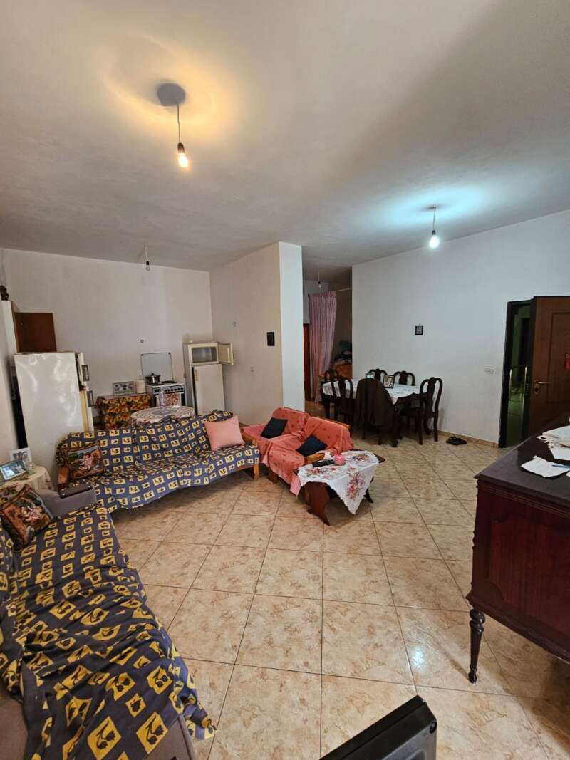 Apartament z pięknym tarasem 2+2    106m2  Nr.Ref.RW056