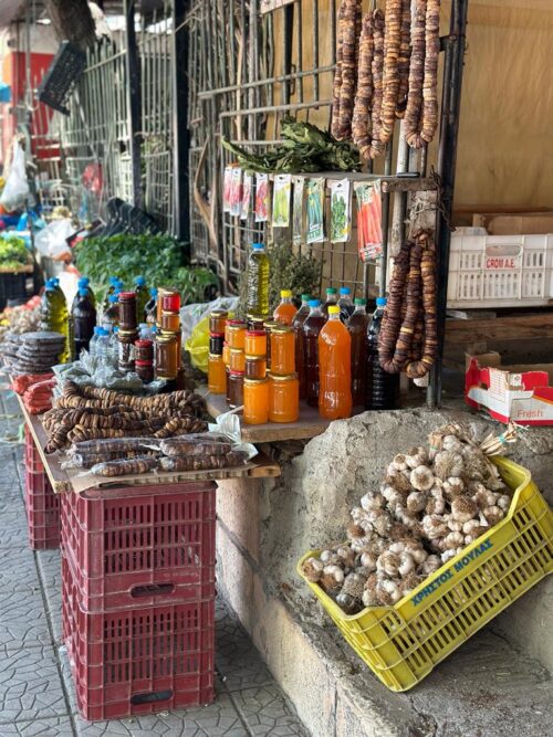 Bazar w Sarandzie i nie tylko – poznaj najlepsze miejsca na zakupy