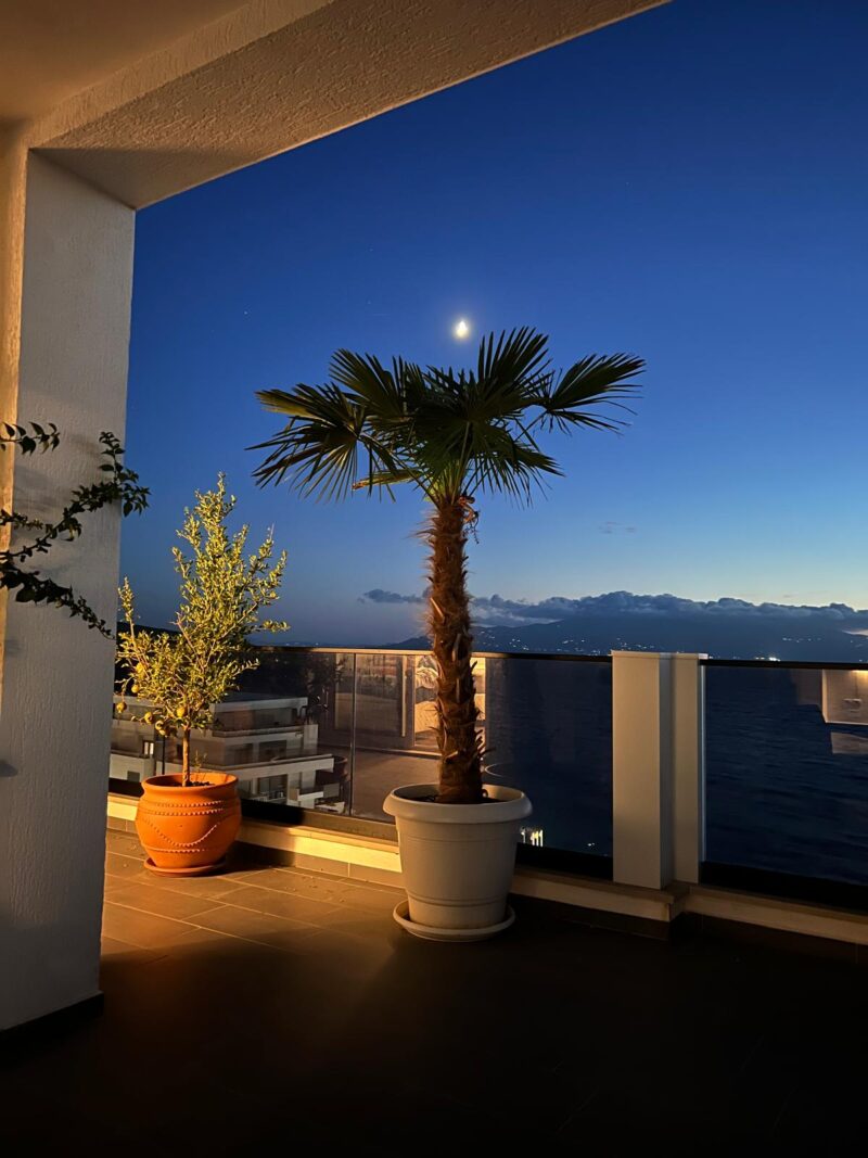 Penthouse na sprzedaż Saranda 220 m² | ogromny taras | widok na morze | luksusowe wykończenie Nr.Ref:RW133