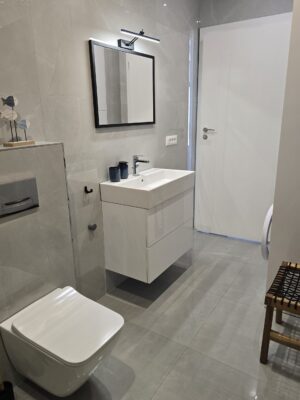 Penthouse na sprzedaż Saranda 109 m² + balkony | 2 sypialnie | panoramiczny widok | po generalnym remoncie Nr.Ref:RW135