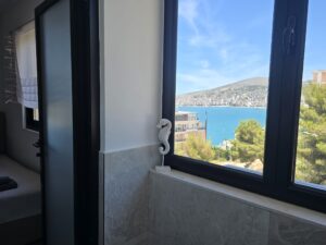 Penthouse na sprzedaż Saranda 109 m² + balkony | 2 sypialnie | panoramiczny widok | po generalnym remoncie Nr.Ref:RW135