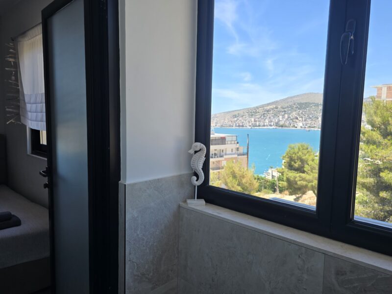 Penthouse na sprzedaż Saranda 109 m² + balkony | 2 sypialnie | panoramiczny widok | po generalnym remoncie Nr.Ref:RW135