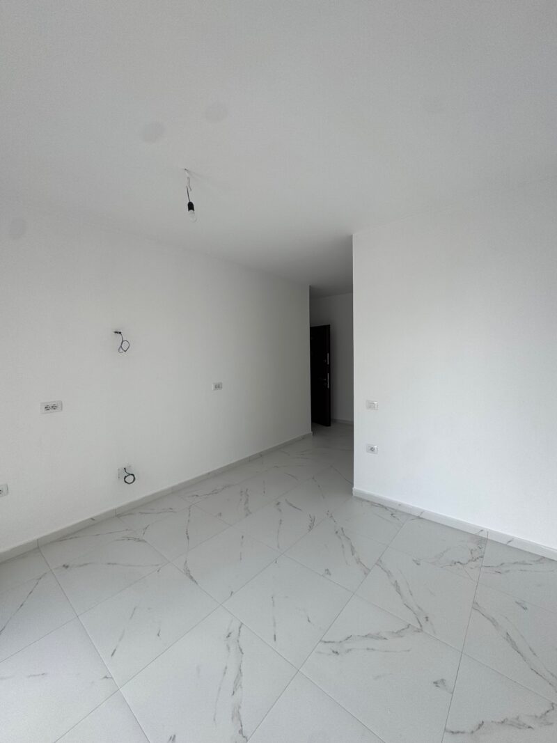 Apartament na sprzedaż Saranda 70,26 m² + balkony | 1 sypialnia | częściowy widok na morze | 80 m od morza | wykończony pod klucz | rynek pierwotny
