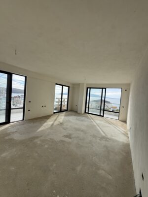 Penthouse na sprzedaż Saranda 128,34 m² + balkony | 2 sypialnie | widok na morze | 80 m od morza | wykończony pod klucz | rynek pierwotny
