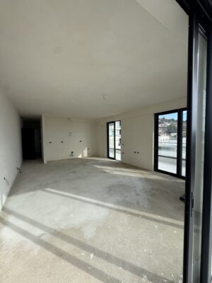 Penthouse na sprzedaż Saranda 128,34 m² + balkony | 2 sypialnie | widok na morze | 80 m od morza | wykończony pod klucz | rynek pierwotny