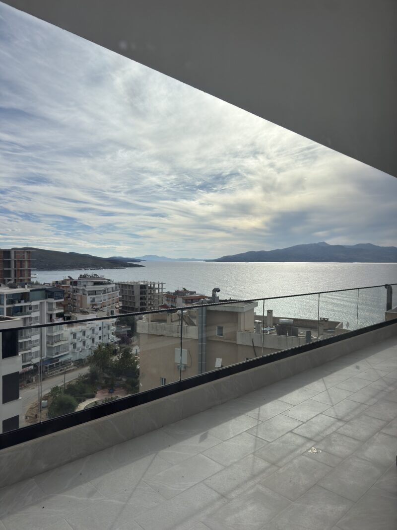 Penthouse na sprzedaż Saranda 128,34 m² + balkony | 2 sypialnie | widok na morze | 80 m od morza | wykończony pod klucz | rynek pierwotny