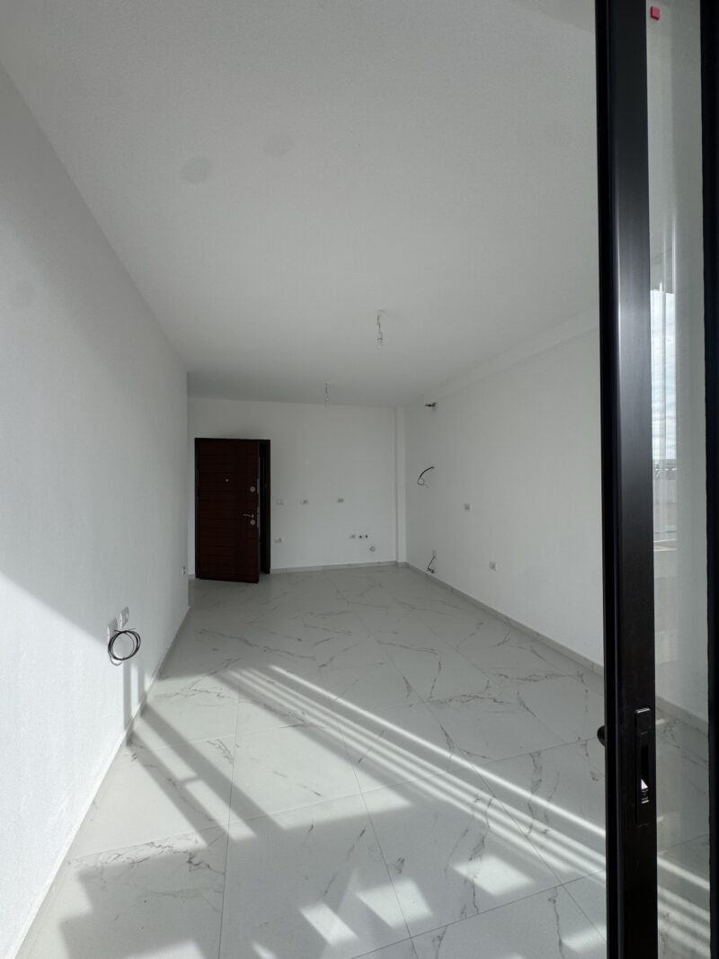 Apartament na sprzedaż Saranda 53,18 m² + balkony | 1 sypialnia | częściowy widok na morze | 80 m od morza | wykończony pod klucz | rynek pierwotny