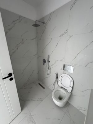 Apartament na sprzedaż Saranda 53,18 m² + balkony | 1 sypialnia | częściowy widok na morze | 80 m od morza | wykończony pod klucz | rynek pierwotny