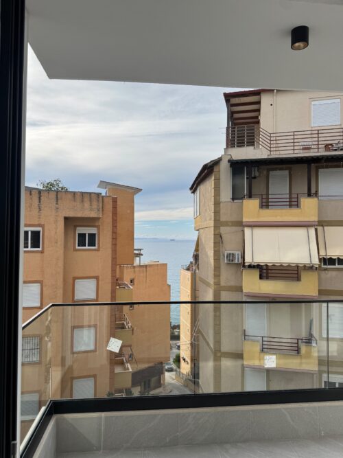 Apartament na sprzedaż Saranda 70,85 m² + balkony | 1 sypialnia | częściowy widok na morze | 80 m od morza | wykończony pod klucz | rynek pierwotny