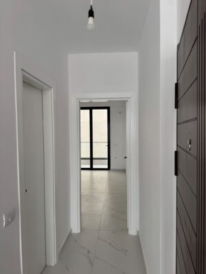 Apartament na sprzedaż Saranda 70,85 m² + balkony | 1 sypialnia | częściowy widok na morze | 80 m od morza | wykończony pod klucz | rynek pierwotny